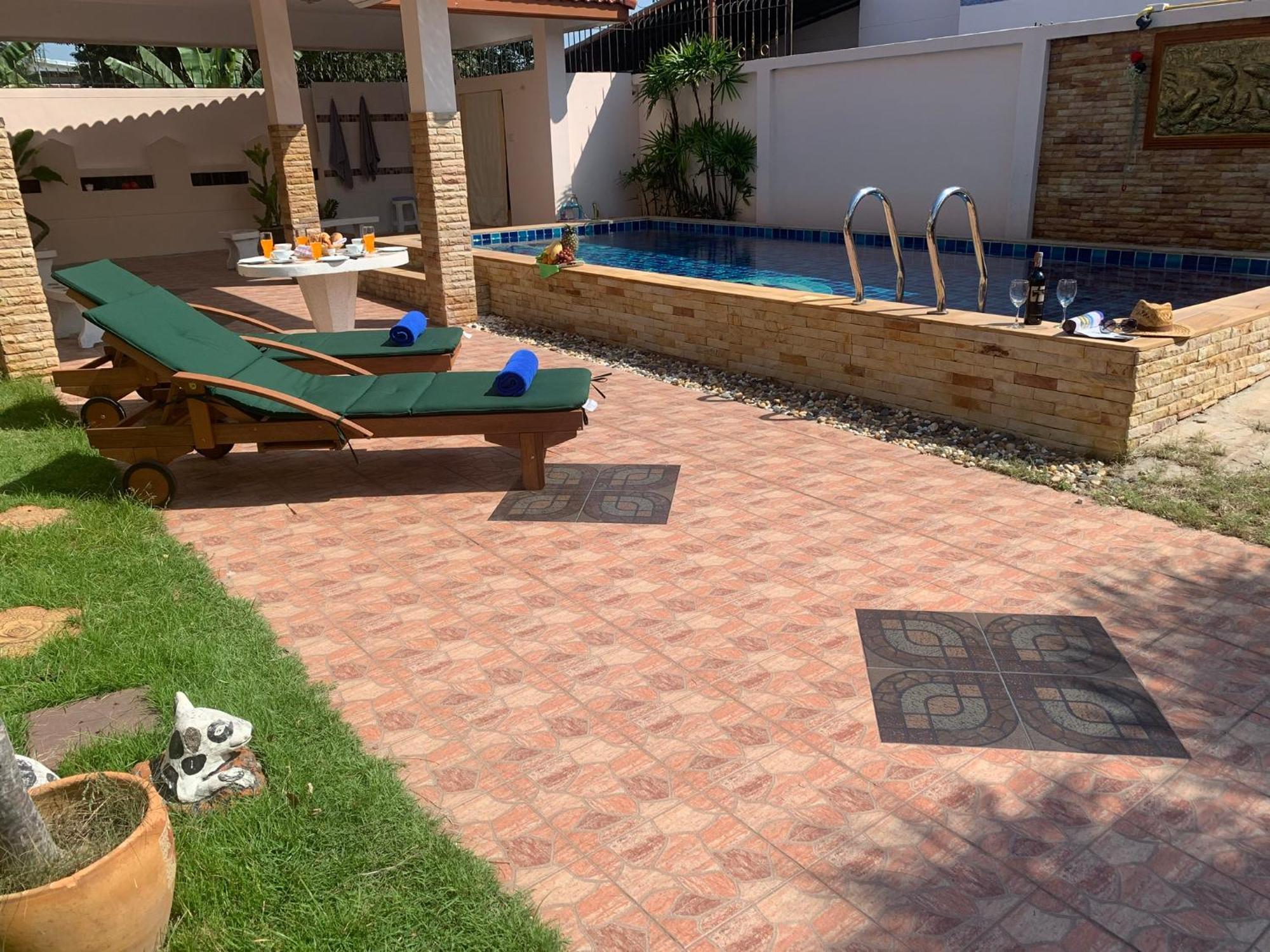 Yoch Pool Villa Pattaya Exteriör bild