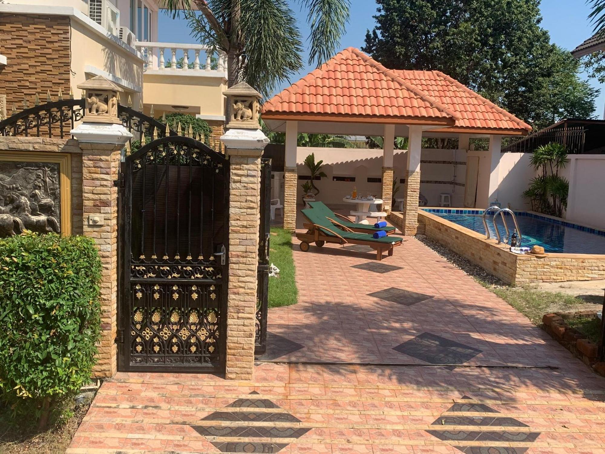 Yoch Pool Villa Pattaya Exteriör bild